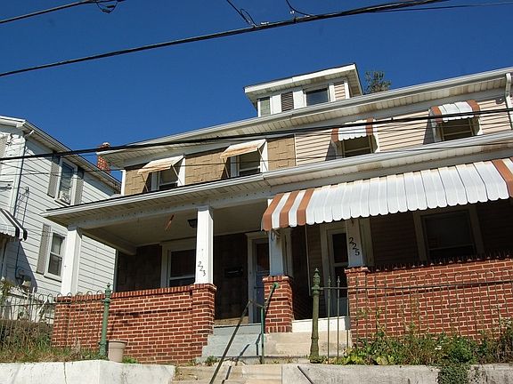 2nd image of 223 Union Ave