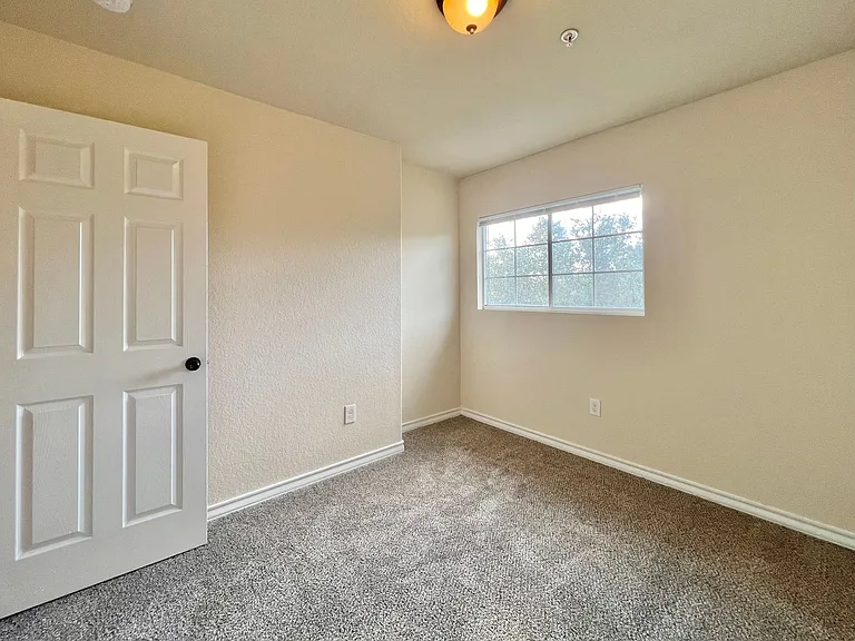6414 Attucks Ln — Photo 14