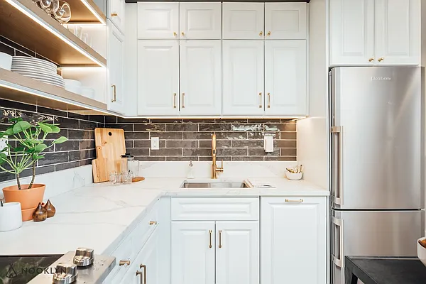 Rented by Nooklyn NYC LLC | media 87