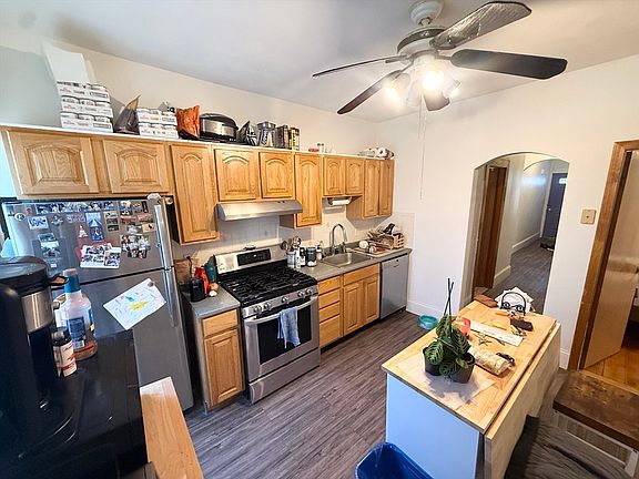 5th image of 254 Elm St #99