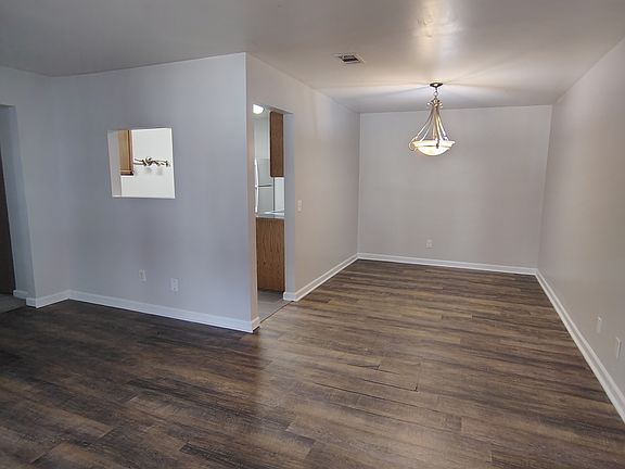 5th image of 425 Cambout St #1