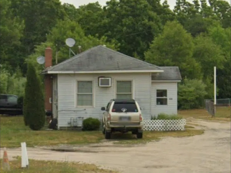 384 White Horse Pike — Photo 1
