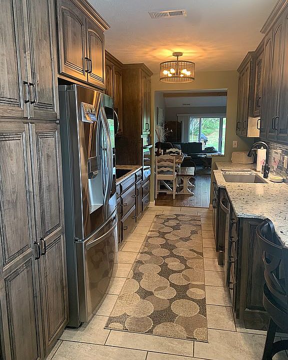 1st image of 9134 S Greenridge Ln