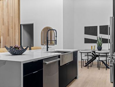 22 High St #202, Boston, MA, 02122