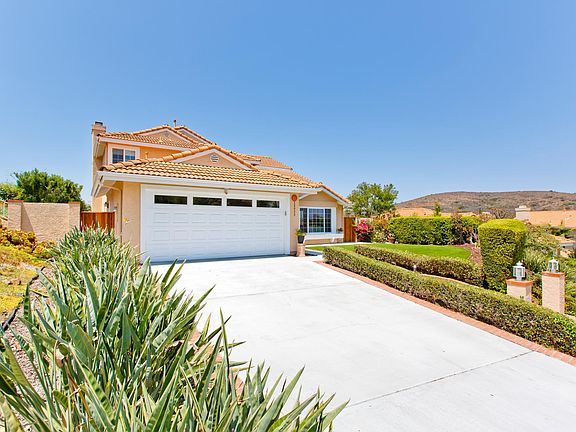 2nd image of 15920 Camino Codorniz