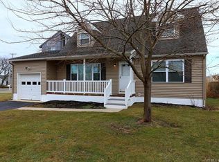 935 Seagull Dr, Lanoka Harbor, NJ 08734