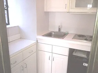 Rented by City Connections Realty