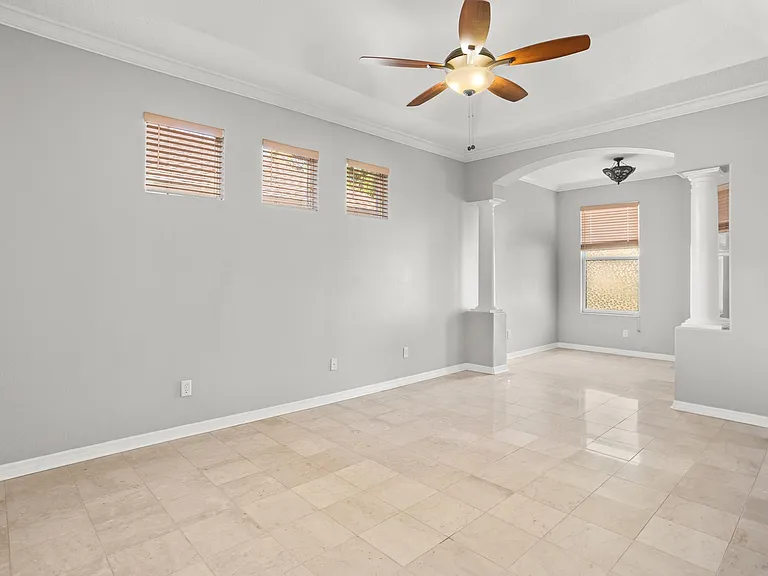 2810 University Acres Dr — Photo 27