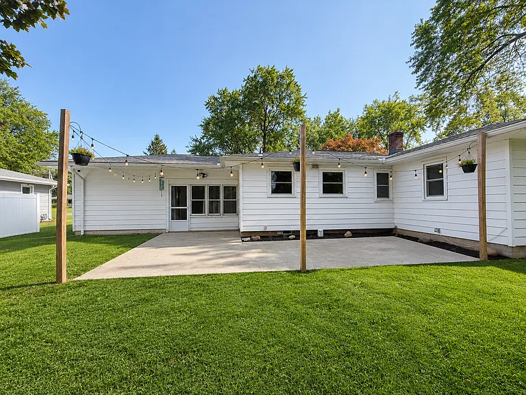 31 Ranch Village Ln — Photo 2