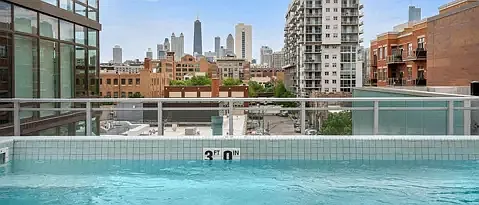 732 N Milwaukee Ave — Photo 9