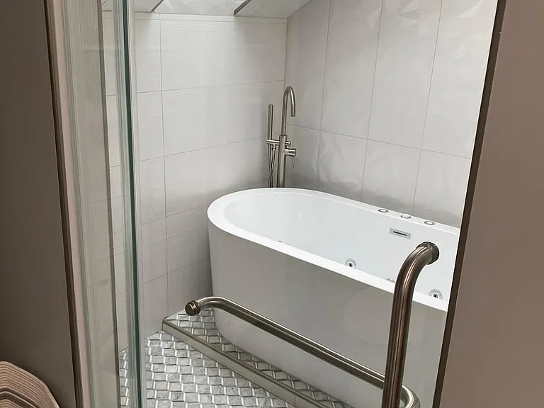 646 Buckthorn Ter — Photo 13