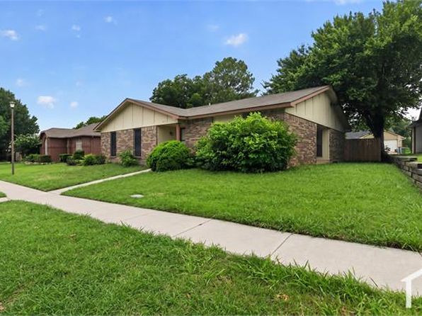 3104 Canterbury Ln