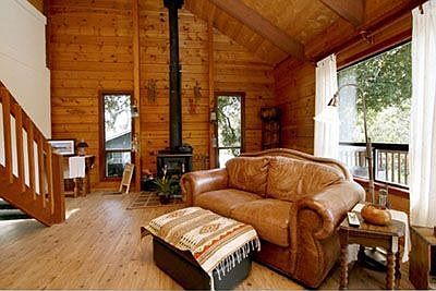 Great room w/fireplace