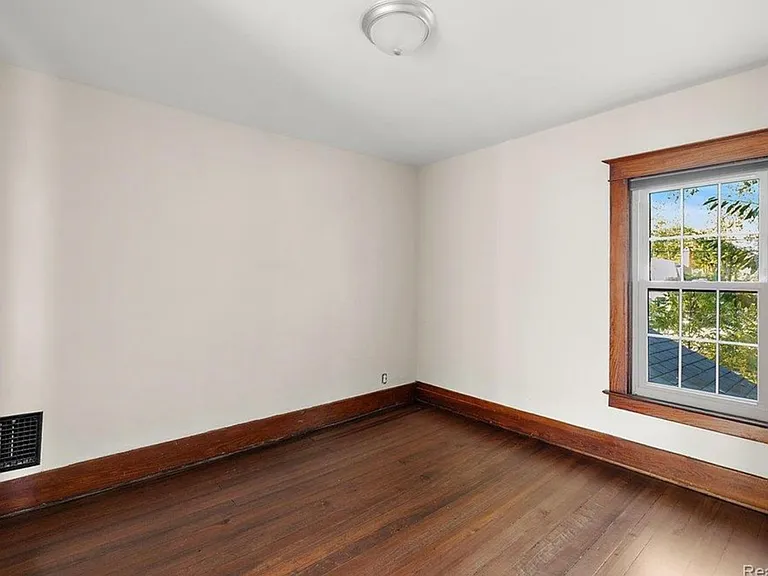 438 N Bailey St — Photo 25