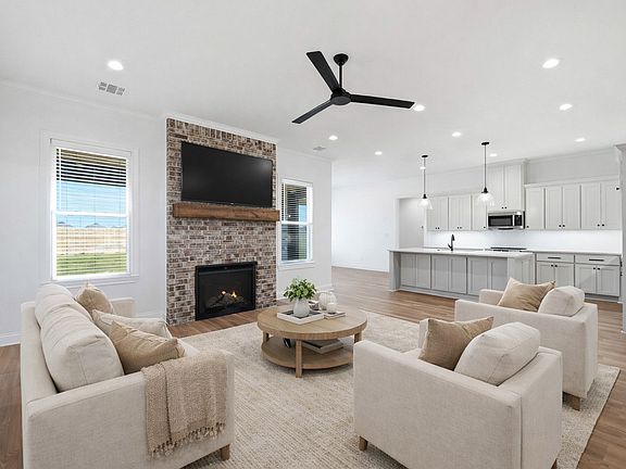 2nd image of 1316 Promised Land Rd