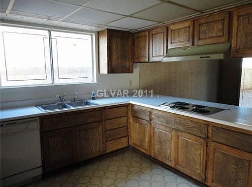 4th image of 3962 Maryland Ave
