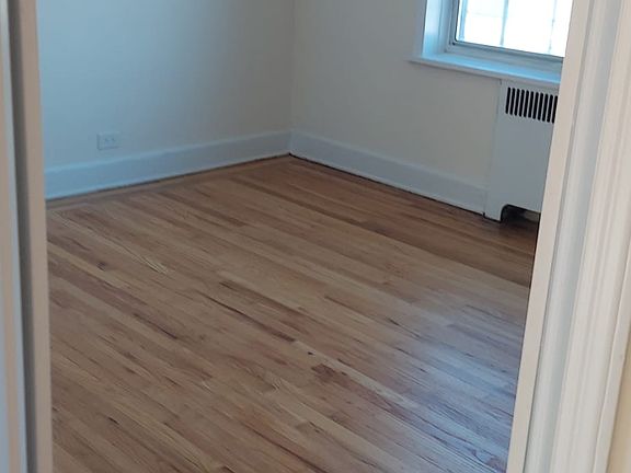 4th image of 5424 Arlington Ave APT H51
