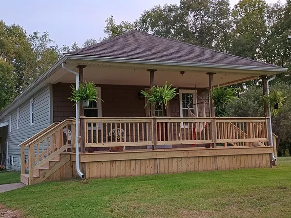 15143 Denny Rd, Meadville, PA 16335