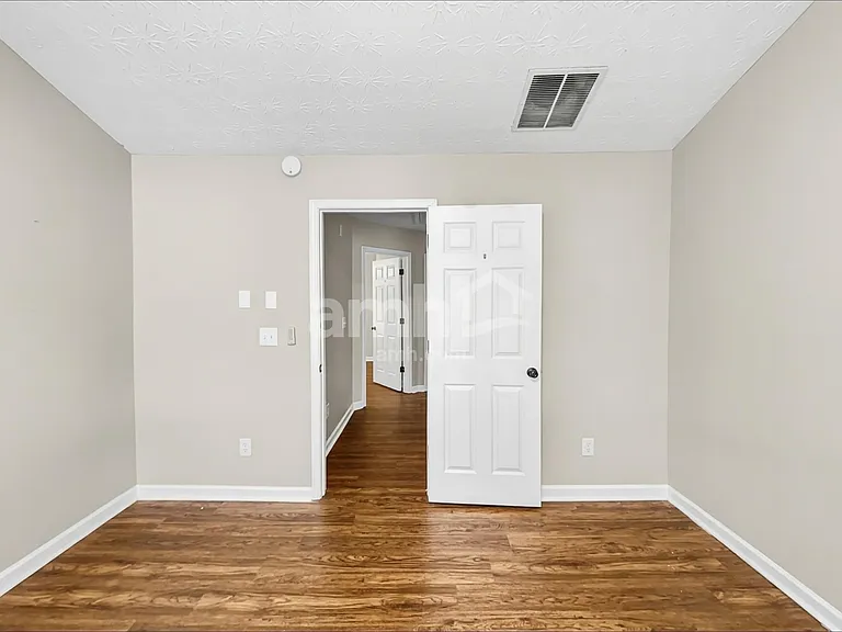 304 Woodland Pass — Photo 11