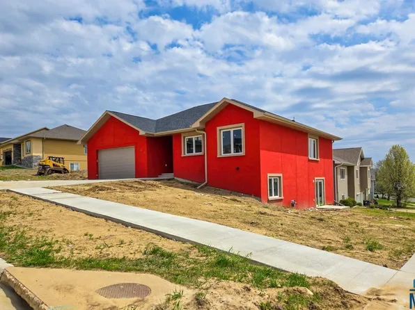 4090 Normandy St, Sioux City, IA 51103