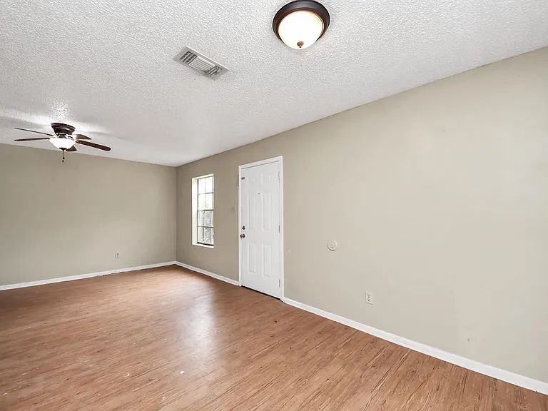 1006 Perry St #100 — Photo 17