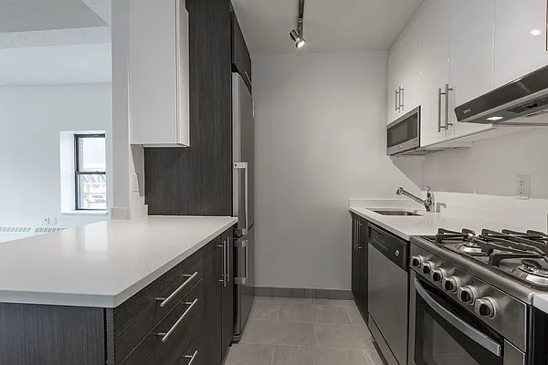 Rented by Triumph Property Group | media 4