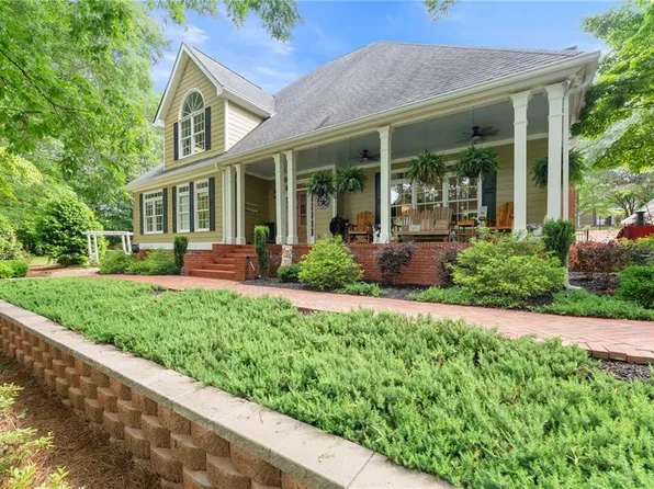 2832 B Wilson Rd, Commerce, GA 30529