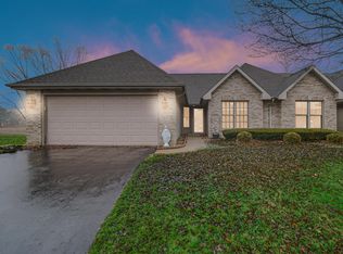1517 Rosewood Ln, Schererville, IN