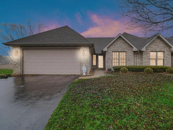 1517 Rosewood Ln, Schererville, IN 46375