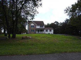 75 Oak Ridge Dr, Albrightsville, PA 18210