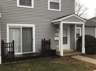 1205 Roth Ct, Wheeling, IL 60090