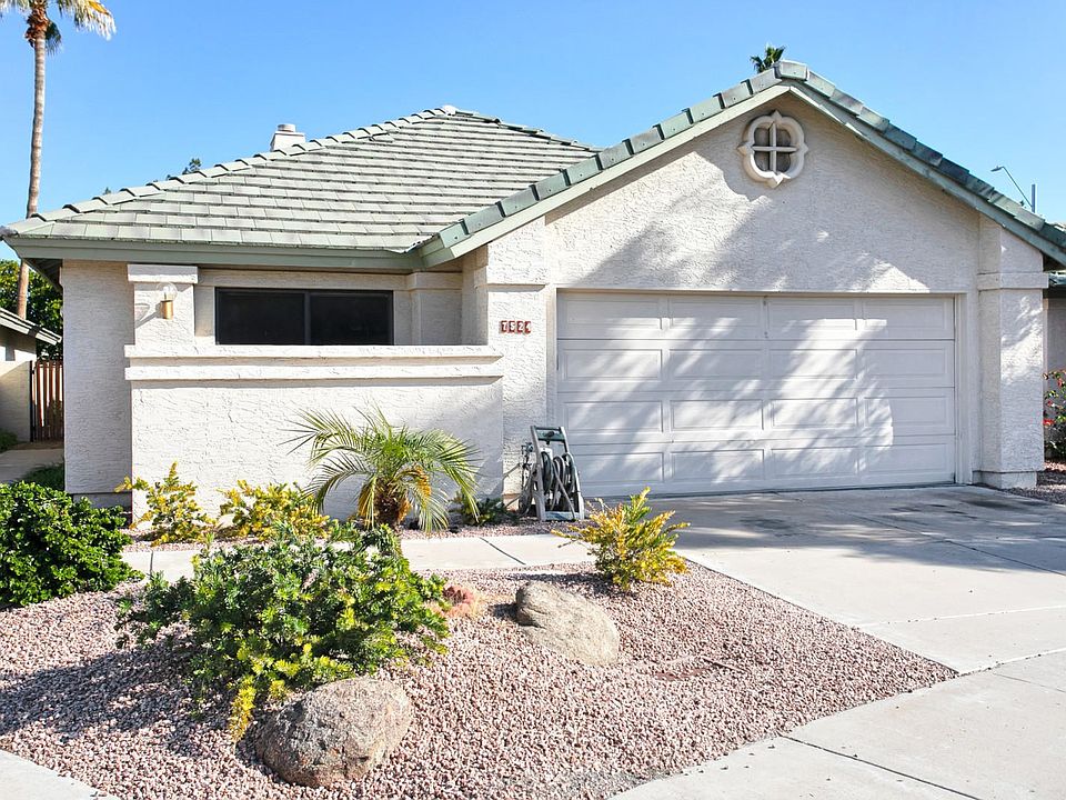 7524 W Sequoia