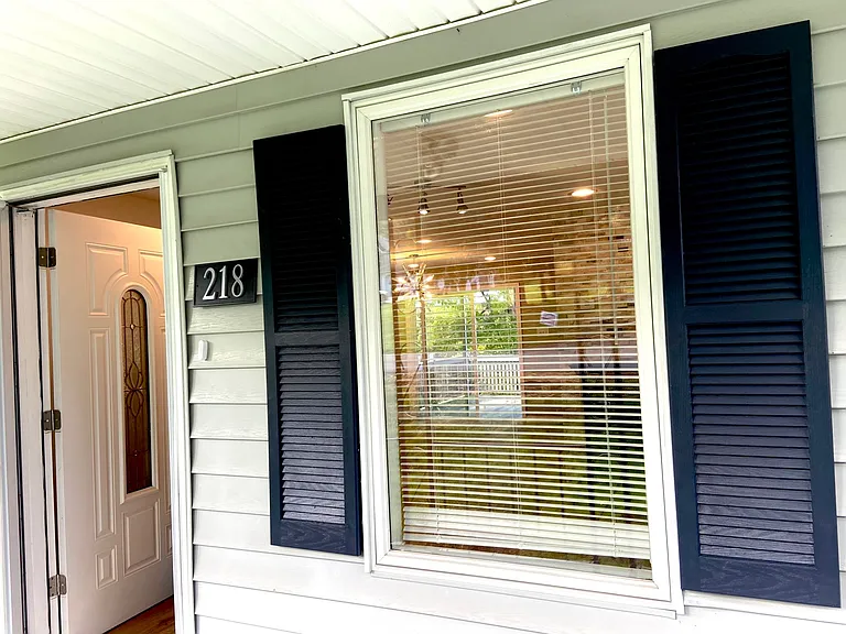 218 Highland Ave — Photo 21