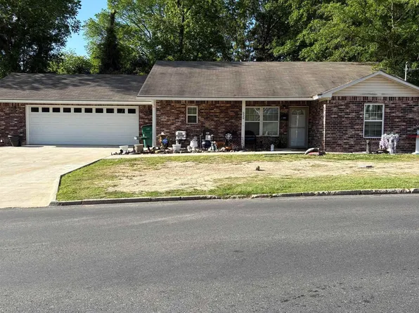 529 W Grove St, El Dorado, AR 71730