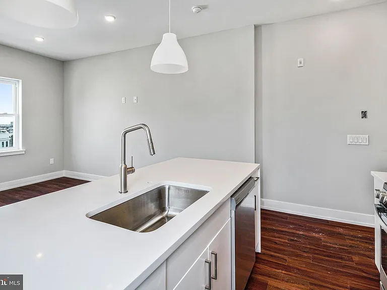 1527-29 Ridge Ave #1B — Photo 11