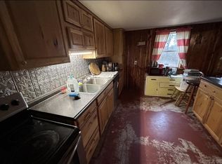 3915 Baker Lake Rd, Clinton, AR 72031