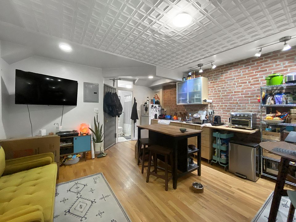 1st image of 555 W 152nd St APT 1B