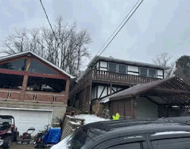 1713 Port Vue Ave photo 1