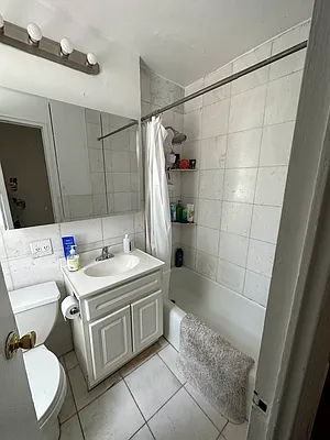 Rented by Olympia House Delaware LP | media 7