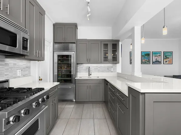 304 West 89th Street image 1 of 8