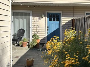 1640 Yardley St, Santa Rosa, CA 95403