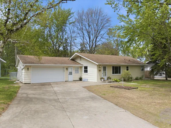 5301 Quebec Ave N, New Hope, MN 55428