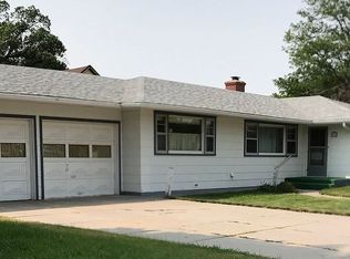 110 W 6th St, Gordon, NE 69343