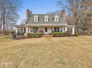 121 Ridgeway Ct, Senoia, GA 30276