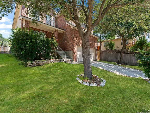 2nd image of 807 MIDWAY CRST