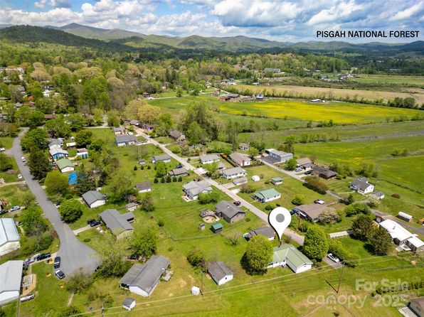 128 Summit St, Brevard, NC 28712