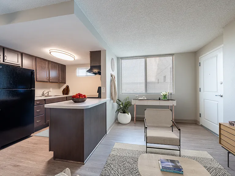 Memorial Towers Senior Apartments — Photo 3