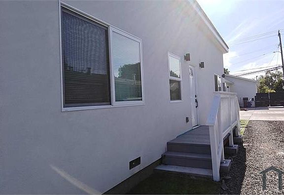 2nd image of 360 S Buena Vista Ave