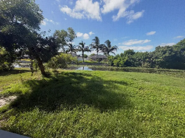 2232 NE 6th St, Cape Coral, FL 33909