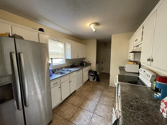 4th image of 4847 Royal Run Dr